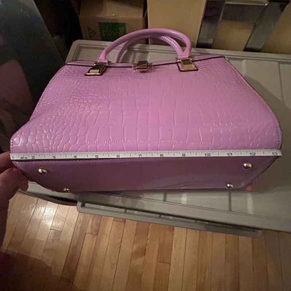Brand new lilac Purse - Picture 3 of 16